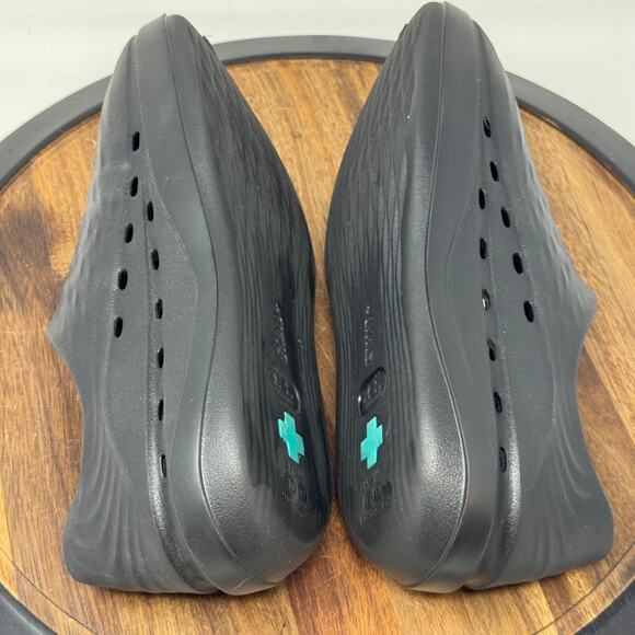 STAND + Plus Gales The Standing Shoe Men's 10 Women's 12 Black Slip On - Picture 5 of 11